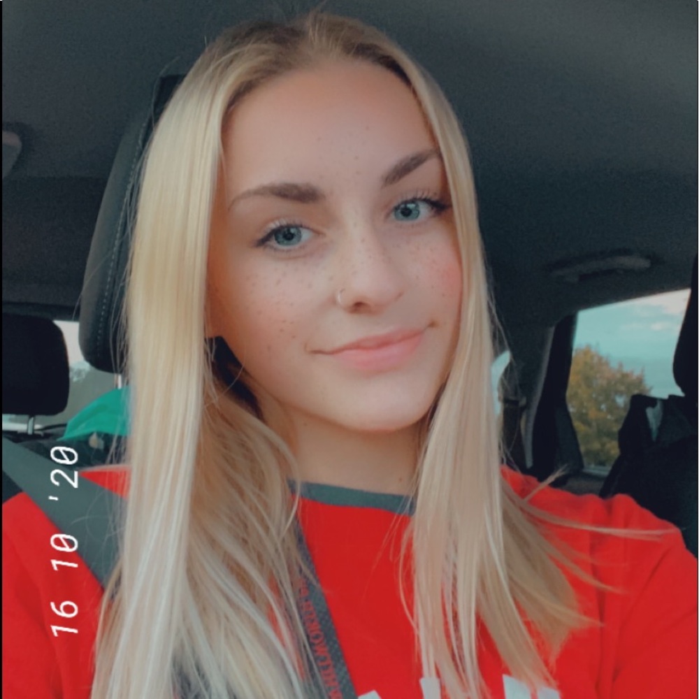 Meet your Posher, Naomi